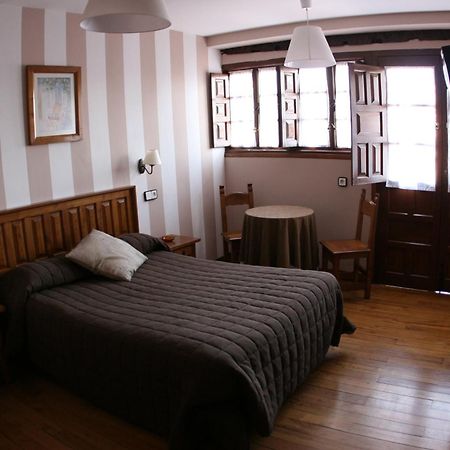 Posada Santa Juliana Bed & Breakfast Santillana del Mar Dış mekan fotoğraf